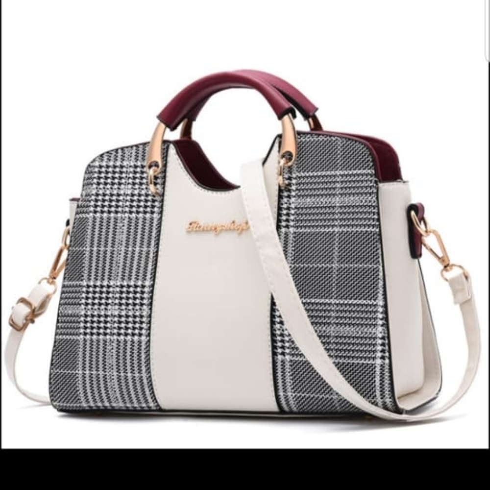 Ladies luxury handbag